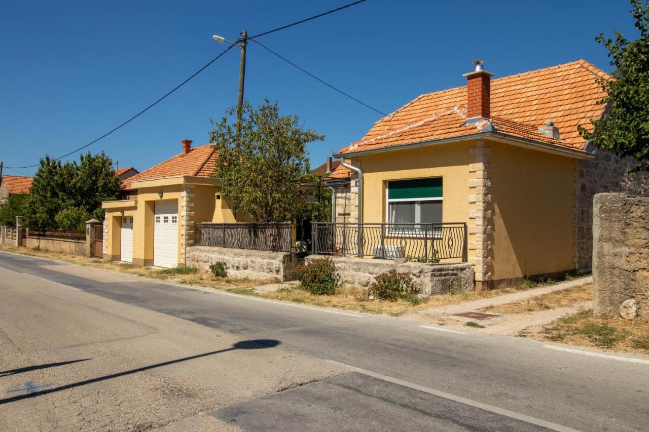 Apartman Ivan Drniš Zewnętrze zdjęcie